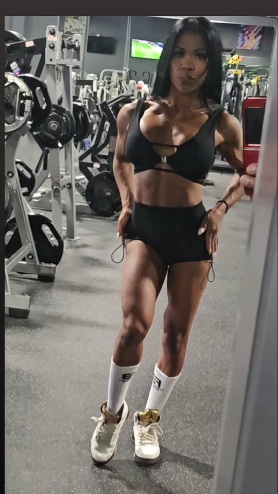 Instagram post by @myracolcord_ifbbpro for BPI Sports. Caption reads: [...] the sweet science 💥🥊💪

*Fueled by....