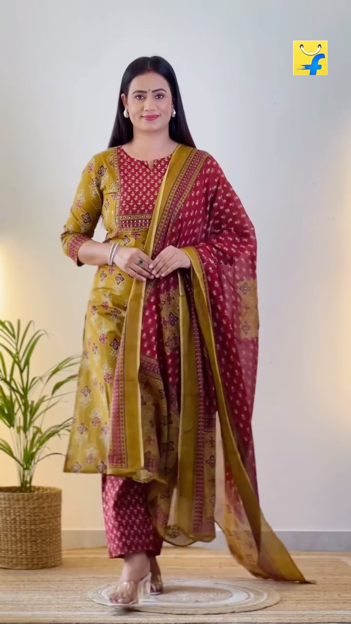 Instagram post by @reema_gurjar for Flipkart. Caption reads: Comment link 🔗 for direct DMs 

Size : L....