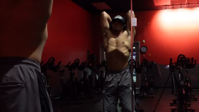 Instagram post by @iamlouwayvee for boohooMAN. Caption reads: Life’s better on this side

@boohoomanofficial....