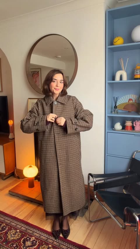 Instagram post by @pollyrosey for Jo Malone London. Caption reads: A tonal outfit for work with a perfume to match🍂....