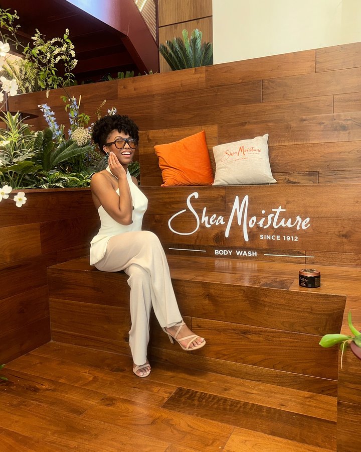 Instagram post by @creationsbylysii for Her Campus. Caption reads: The event was filled with such brilliance &....