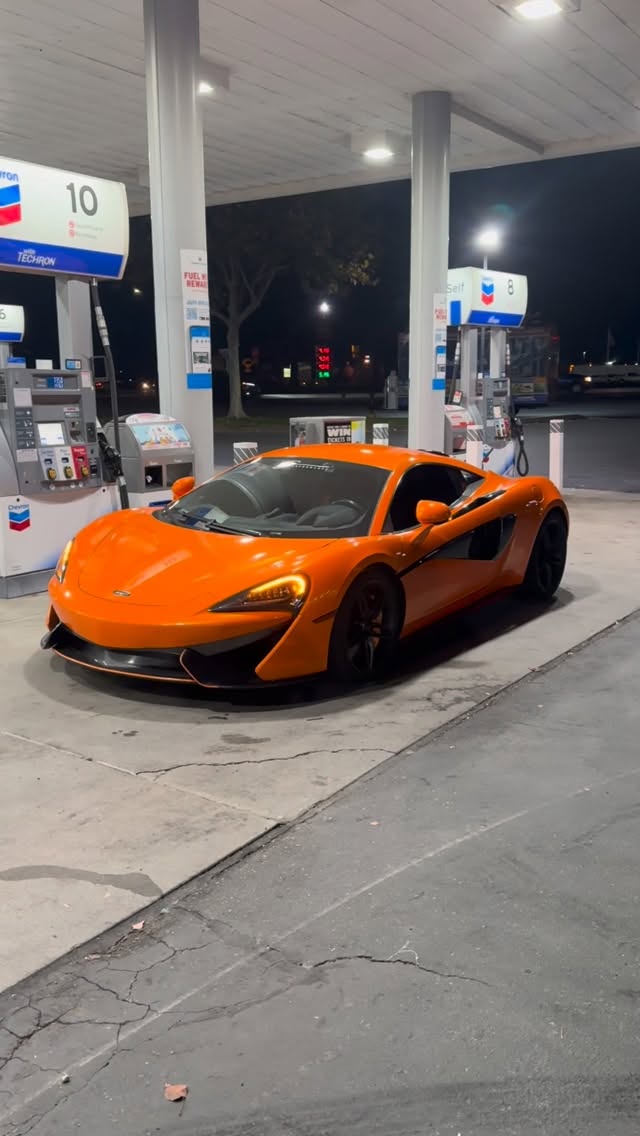 Instagram post by @nour_hummadi for Valvetronic. Caption reads: Blessed ❤️🤲——————————————————————-
#mclaren....