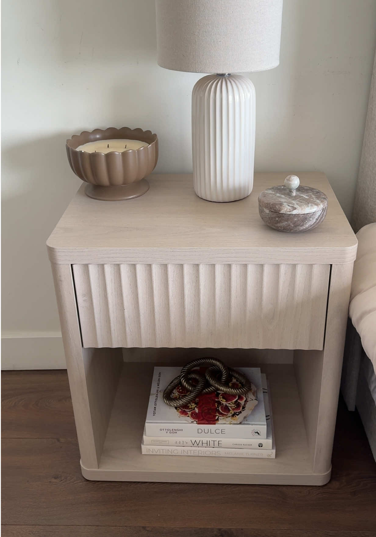 TikTok post by @karlacelisfavs for SICOTAS. Caption reads: [...] #HomeOrganization #SmallSpaceStyle @SICOTAS.