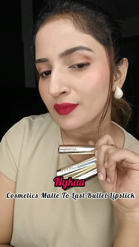 Instagram post by @makeover_by_shelly for Nykaa Cosmetics. Caption reads: [...] have to mean uncomfortable. The Nykaa....
