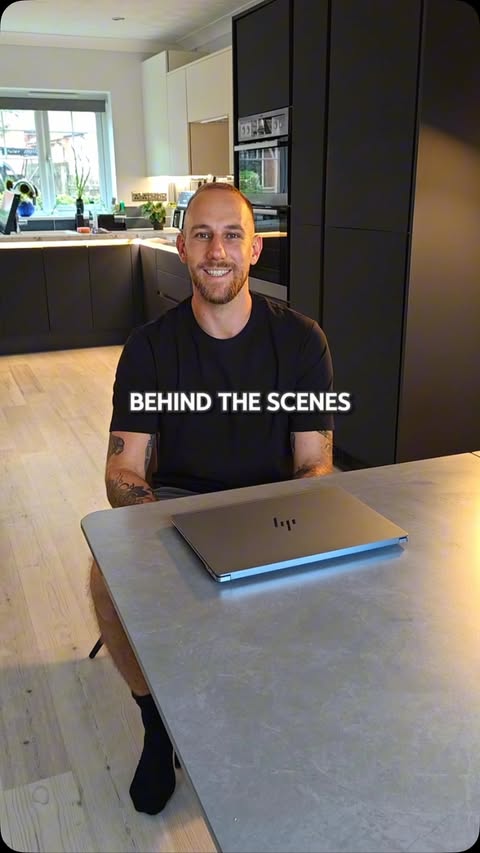 Instagram post by @spray.saint for Snapdragon. Caption reads: AD ​ I partnered with @snapdragon_uk to show you....