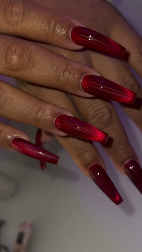 Instagram post by @miraclesnailss for VBeautyPure. Caption reads: OBSESSED 😍😍😍 @vbeautypure CODE: Miraclesnailss....