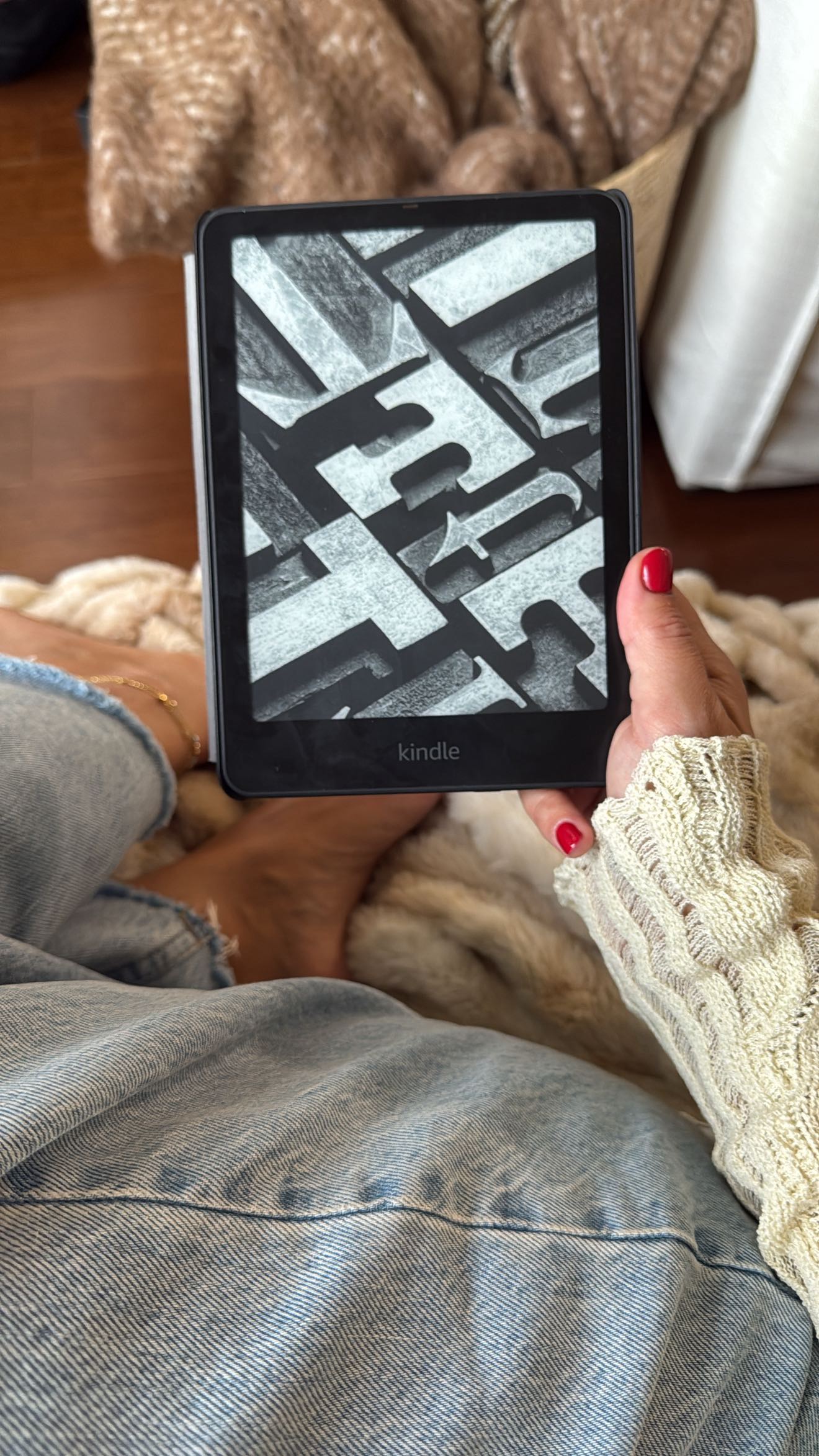 Instagram post by @emi.billings for Amazon Books. Caption reads: Prime big deal days are happening today and....