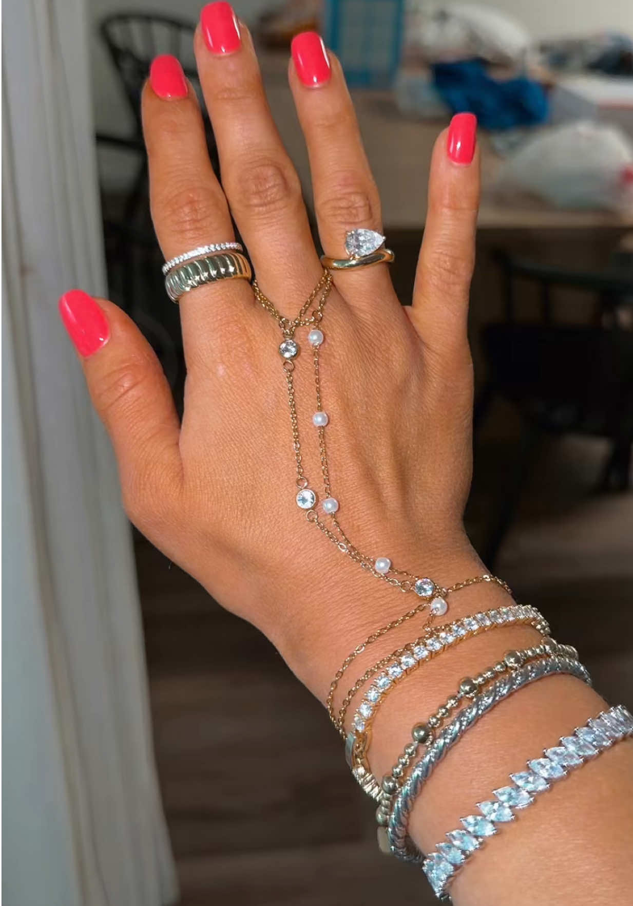 TikTok post by @alissalove_0 for Pavoi. Caption reads: big fan of pavoi if you can’t tell 💘💍 #pavoi....