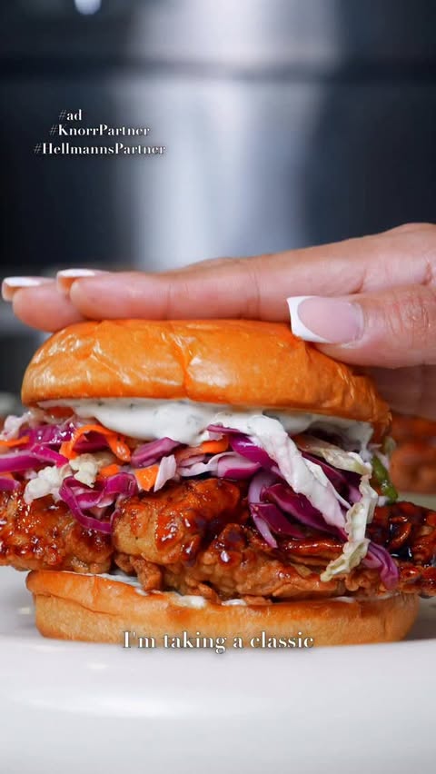 Instagram post by @chefbruja for Hellmann’s Mayonnaise. Caption reads: [...] inspired chicken sandwich using....
