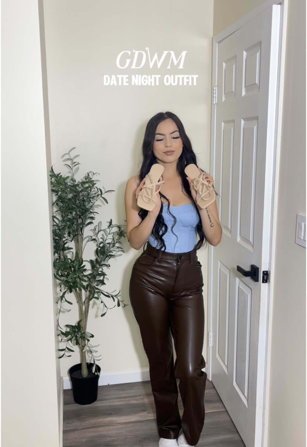 TikTok post by @kenyaa.rod for Dream Pairs. Caption reads: Love how comfortable these heels are , perfect for....