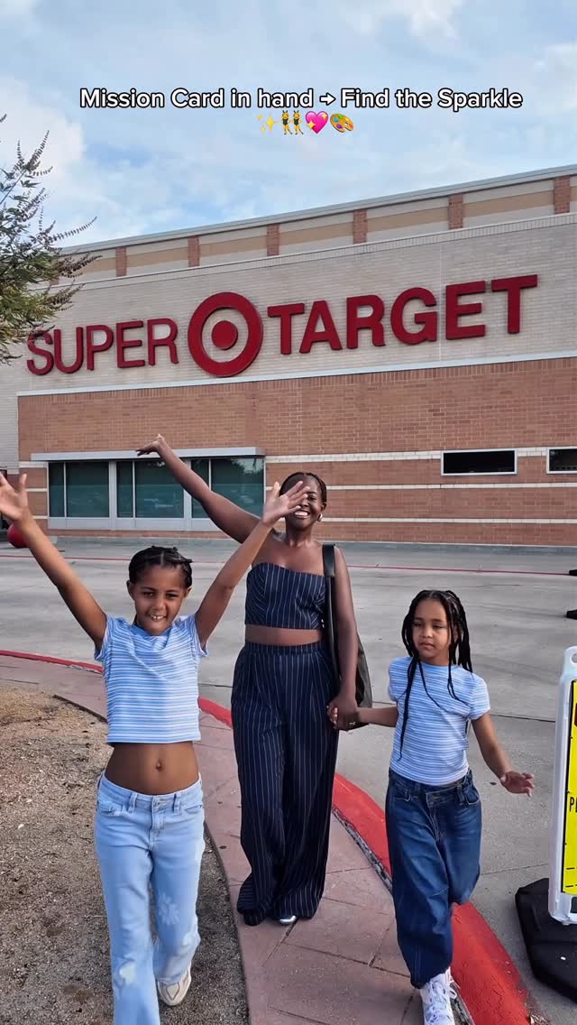 Instagram post by @rachbeyerle for Spin Master. Caption reads: #AD ✨The girls had the BEST time on their sparkle....