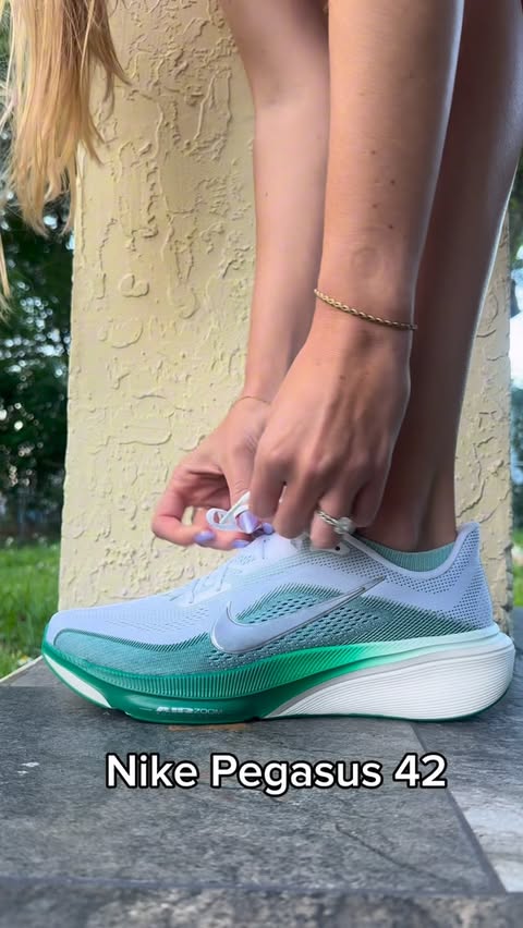 Instagram post by @belowaveragerunning for Nike. Caption reads: The iconic Nike Pegasus shoes just got even....