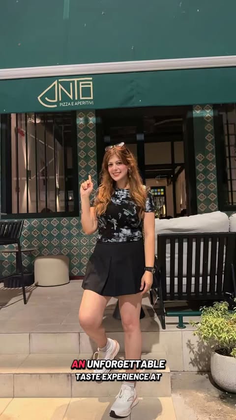 Instagram post by @singaporedirectory for 3 Dogs Media. Caption reads: Award-winning pizzeria in Singapore @anto.pizzeria....