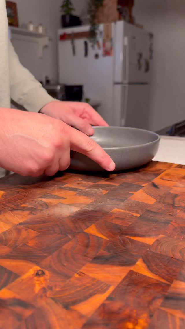 Instagram post by @mr.hollmilkeats for Minute Rice. Caption reads: Grilled Chipotle Chicken with @minutericeus 😮‍💨....