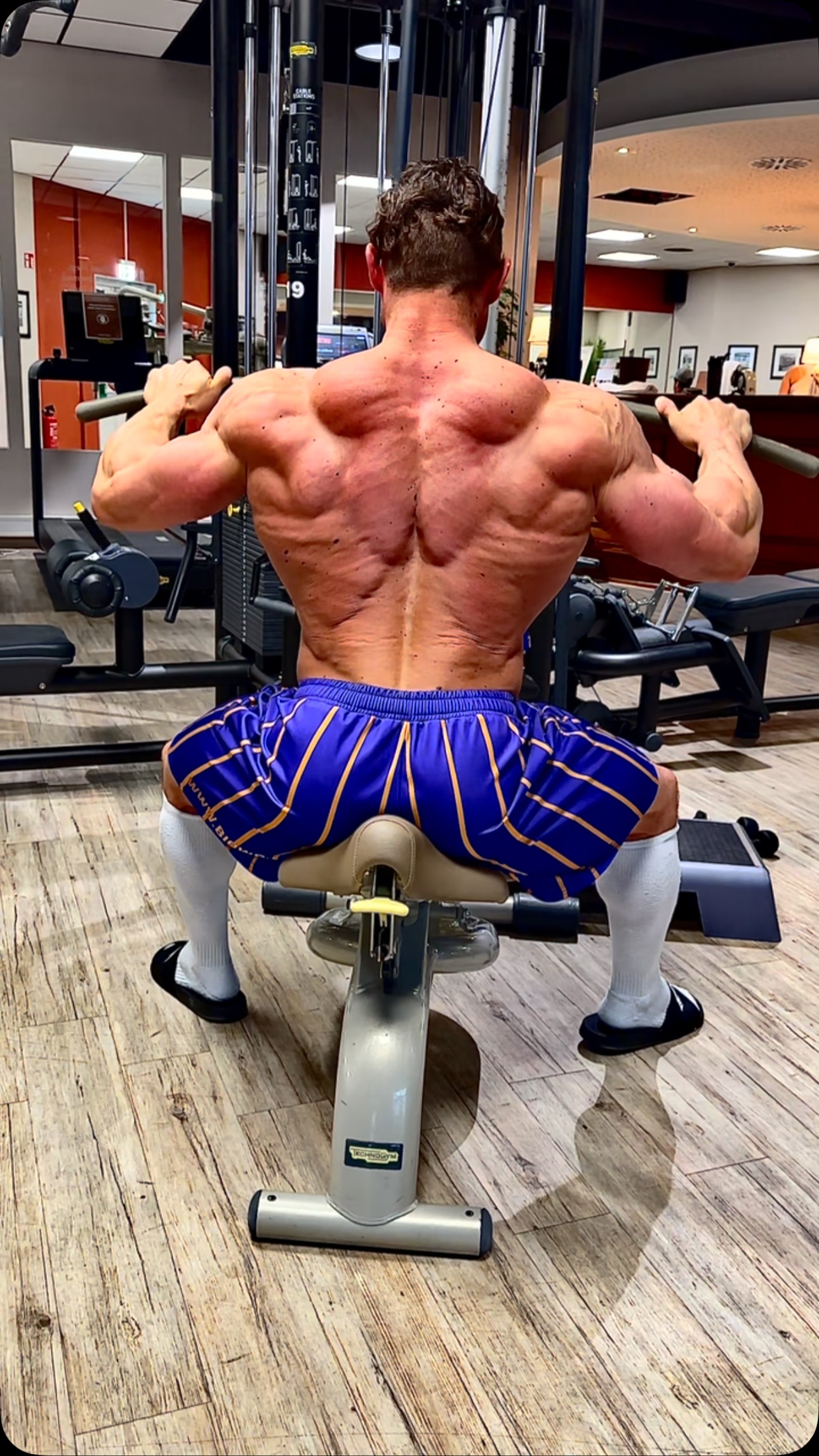 Instagram post by @chrisbaumann_ for VQ FIT. Caption reads: Best back in the Game 🤔 
 ——
👇 The Best for You....