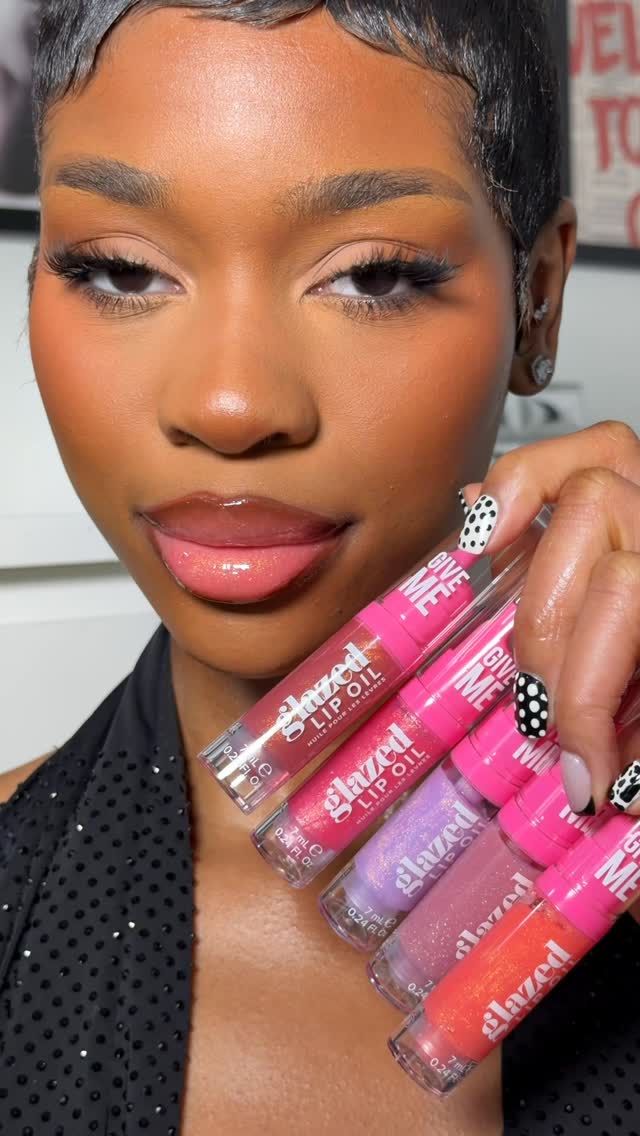 Instagram post by @jennifermalengele for Give Me Cosmetics. Caption reads: #AD your sign to upgrade your lip combo🩷....
