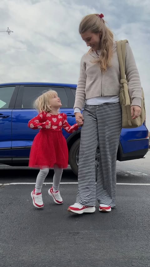 Instagram post by @sophierframpton for SKECHERS. Caption reads: #AD Proof that the little things (and @skechers....