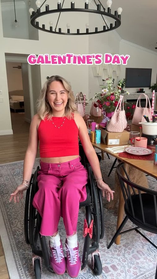 Instagram post by @amandasteijlen for TELETIES. Caption reads: Galentine’s day is deff one of my favs to host.....