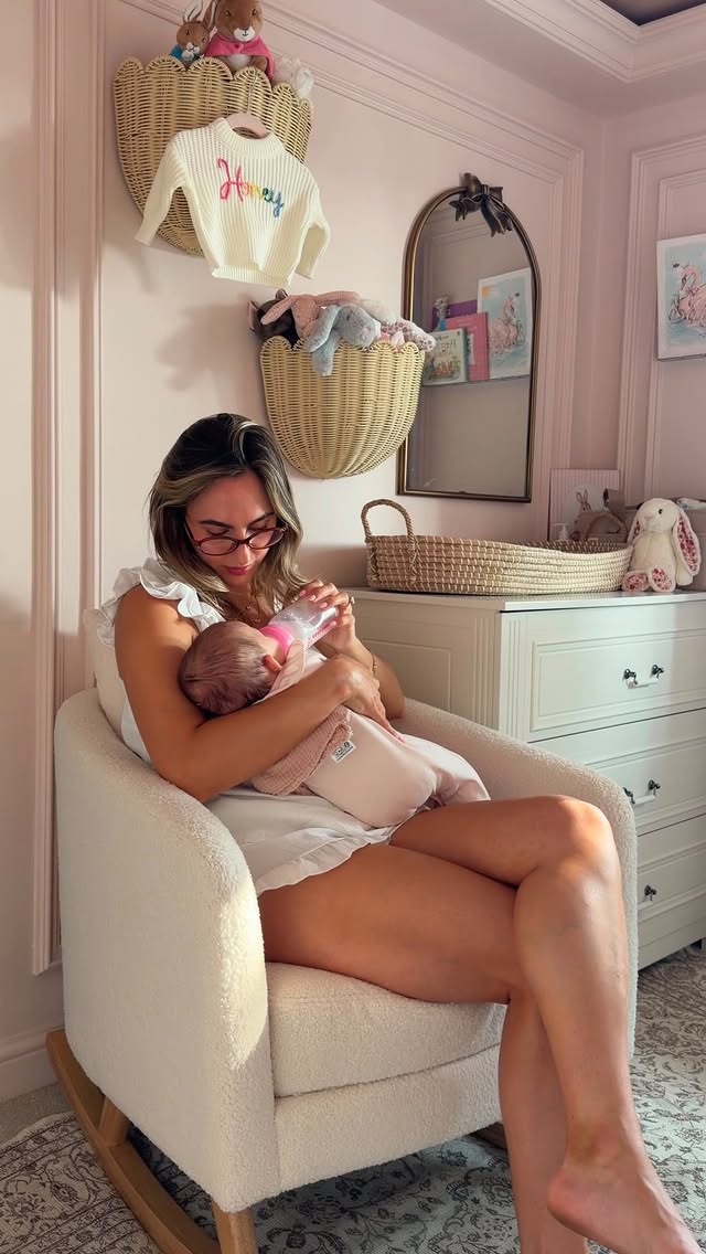 Instagram post by @athomewithlils for Mamas & Papas. Caption reads: 𝐓𝐡𝐞 𝐏𝐚𝐫𝐞𝐧𝐭𝐢𝐧𝐠 𝐉𝐨𝐮𝐫𝐧𝐚𝐥: Summer....