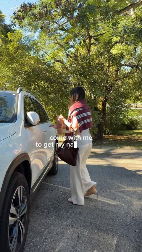 Instagram post by @laurenashleypatao for Booksy. Caption reads: best nail day at @nailboxmiami with....