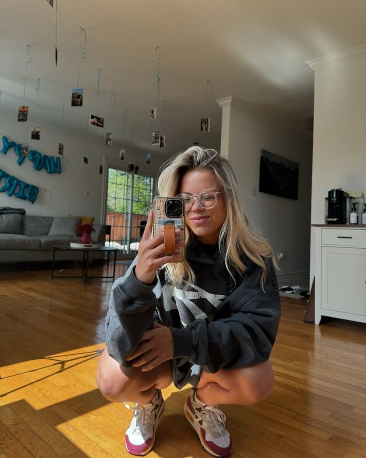 Instagram post by @myrandabursey for Inaka Power. Caption reads: 🎉🎉🎉END OF SUMMER @inakapower SALE🎉🎉🎉

shop....