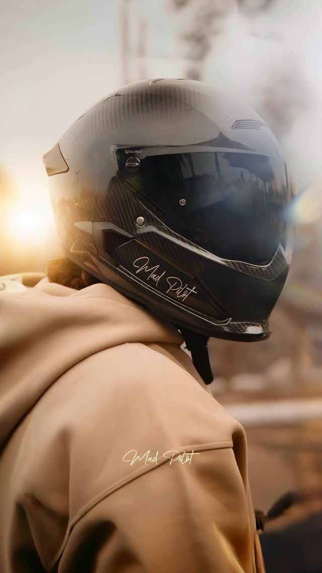 Instagram post by @madpilotx for Ruroc. Caption reads: @ruroc 
.
.
.
.
.
.
#Zx10R #10r #bike #trending....