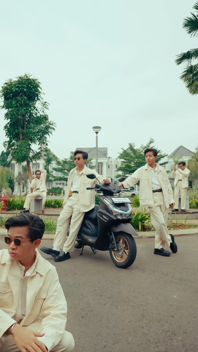 Instagram post by @sofyansap for Yamaha Motor. Caption reads: Gak ribet, gak ngerepotin, dan selalu bisa bikin....