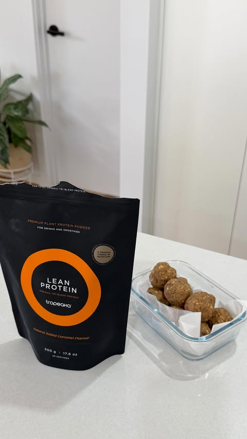 Instagram post by @sammy.beatyy for Tropeaka. Caption reads: This weeks protein ball prep @tropeaka 🧡....