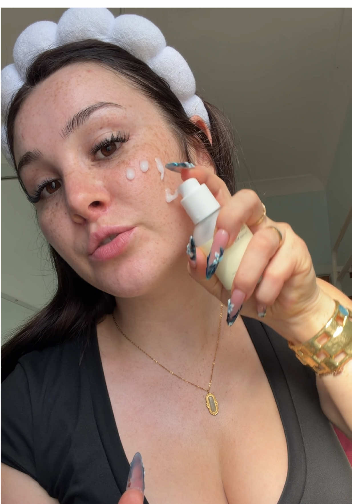 TikTok post by @vanessa_knighttt for mixsoon. Caption reads: never skip a milk serum!!! This one is from....