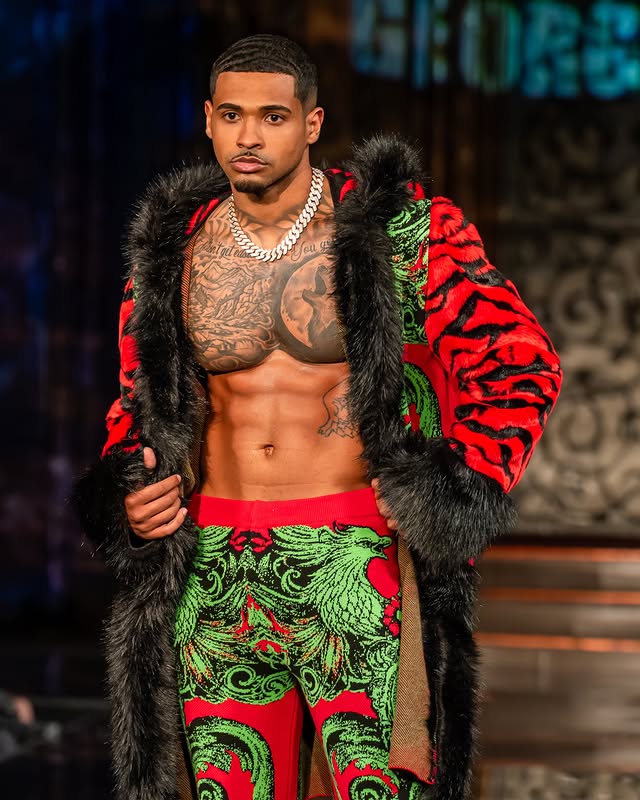 Instagram post by @iamalexmthomas for Art Hearts Fashion. Caption reads: [...] NEW YORK FASHION WEEK powered by....