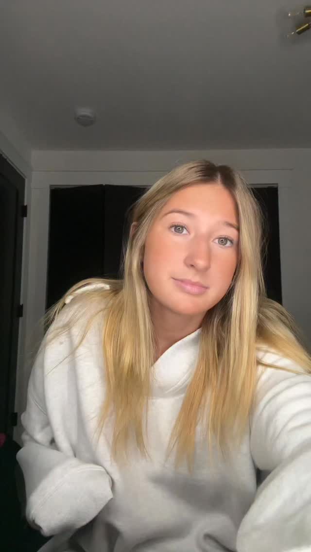 Instagram post by @ryane.rr for I Dew Care. Caption reads: self-care nights + the perfect stocking stuffer!!....