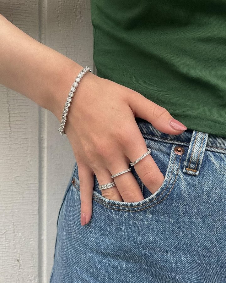 Instagram post by @haleysmemorygarden for College Fashionista. Caption reads: the newest additions to my jewellery collection ✨....