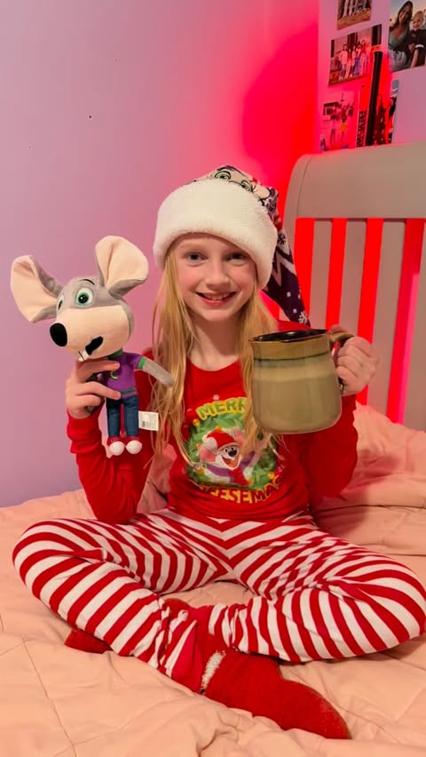 Instagram post by @lifewithlyla for Chuck E. Cheese. Caption reads: [...] 🎁❤️ I got a special delivery from....