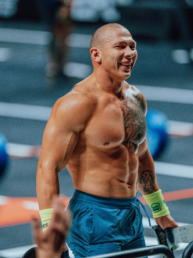 Instagram post by @roman_khrennikov for PicSil Sport. Caption reads: I want to thank my team @mayhemathlete and all my....