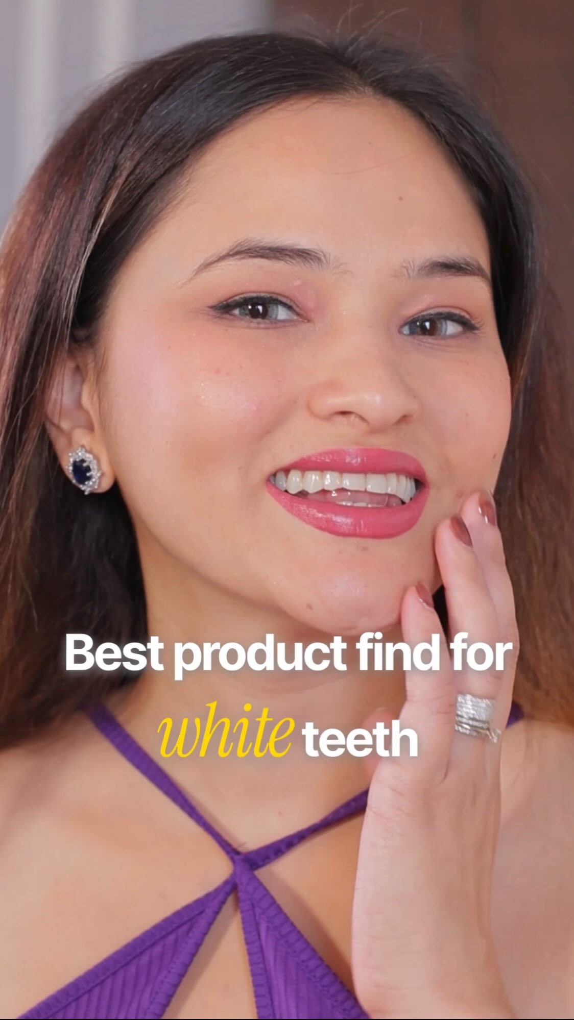 Instagram post by @minimalist_cravings for Closeup. Caption reads: Having a white and bright smile made so much....