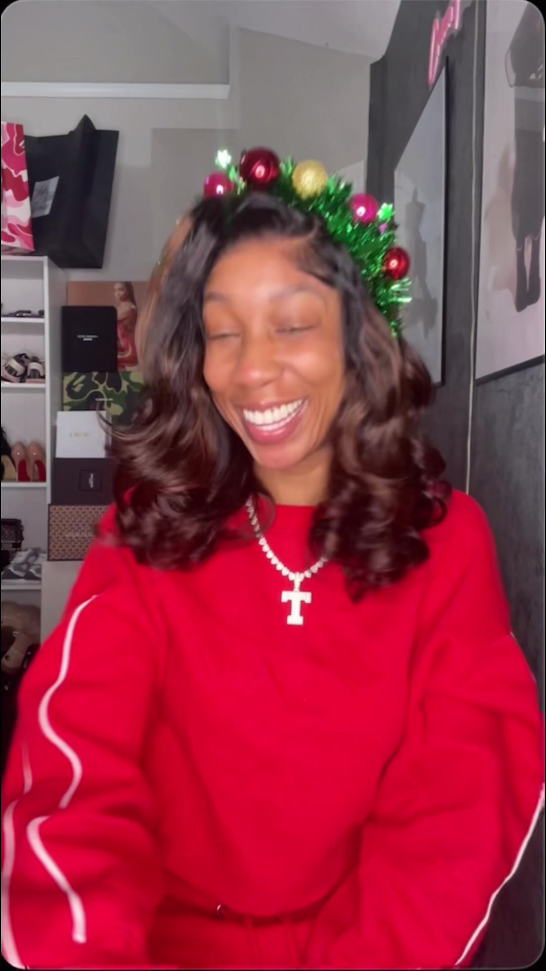 TikTok post by @crownmecutie for Ashimary Hair. Caption reads: @Ashimary Hair Beauty Glueless Balayage Highlight....