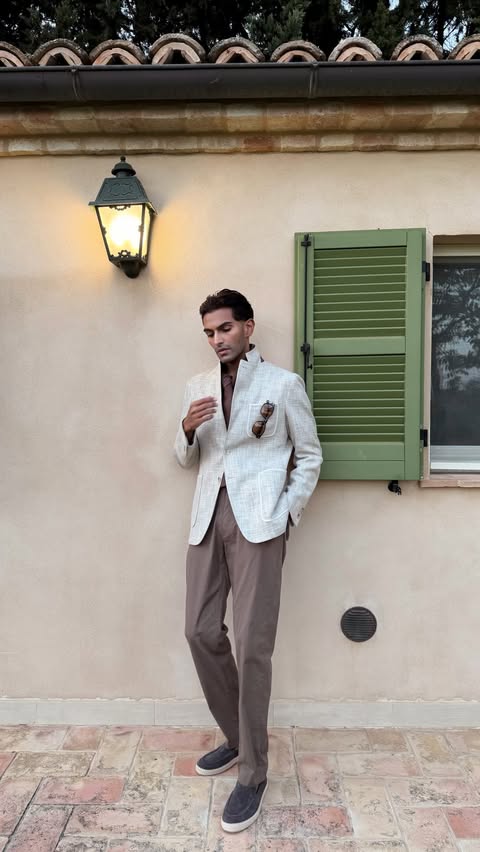 Instagram post by @rahi_chadda for Benton. Caption reads: Dolce far niente. 🇮🇹 ad| ft. @bentoncosmetic....