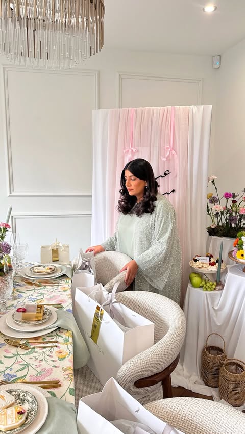 Instagram post by @aaliya_pandor for Katie Loxton. Caption reads: WIN a £200 voucher to spend on the Katie Loxton....