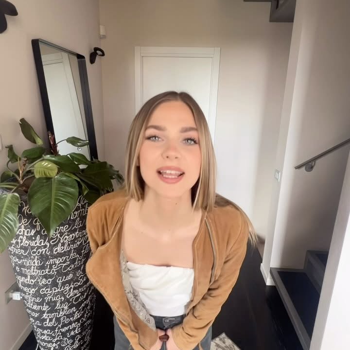 Instagram post by @chiaraafaini for HalfPrice. Caption reads: Ho fatto shopping da @halfprice.eu 🛍️✨
#adv....