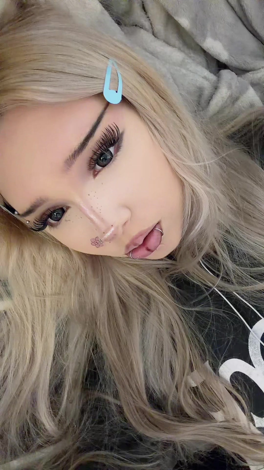 TikTok post by @yvezvx for Eyemoody. Caption reads: @Eyemoody Colored Contacts “dolly hazel” use [...].