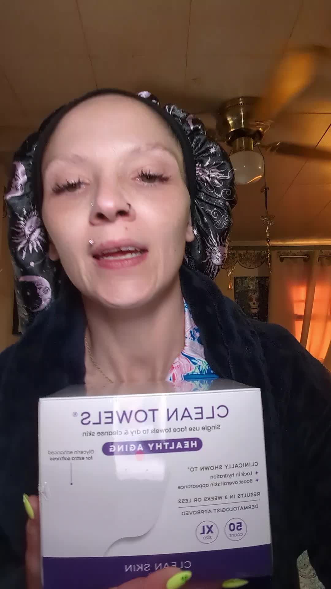 TikTok post by @kickinitwithkarri for cleanskinclub. Caption reads: [...] #freesample #cleantowels #cleanskinclub.