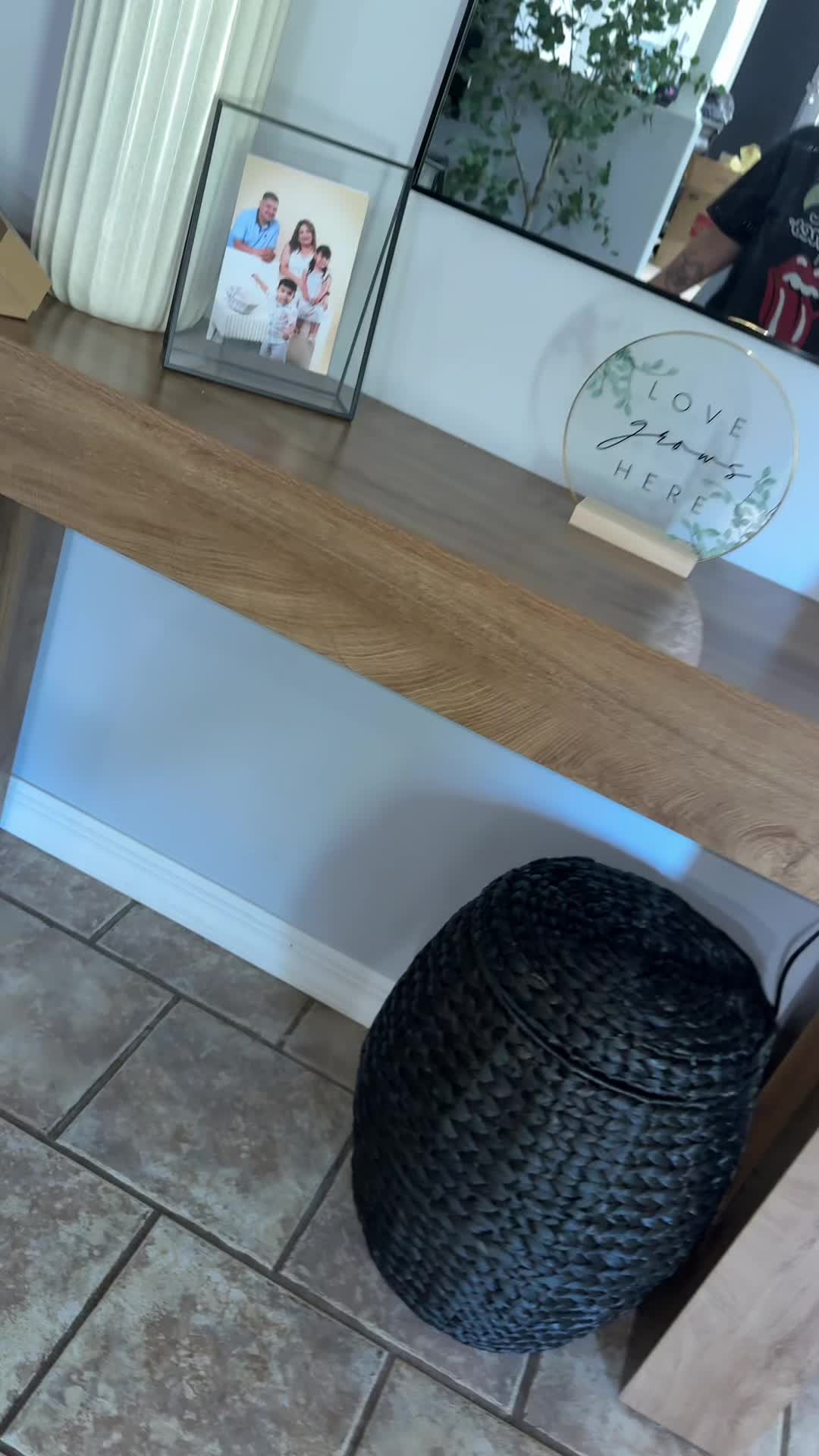 TikTok post by @lazsiari81 for Best Choice Products. Caption reads: Agrego otra MAs chica??? #Tiktokmademebuyit....