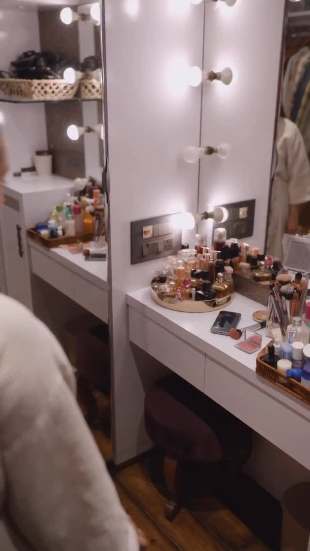 Instagram post by @kashishchhabada for Go Colors. Caption reads: The season of lights, laughter, and kya pehnu....