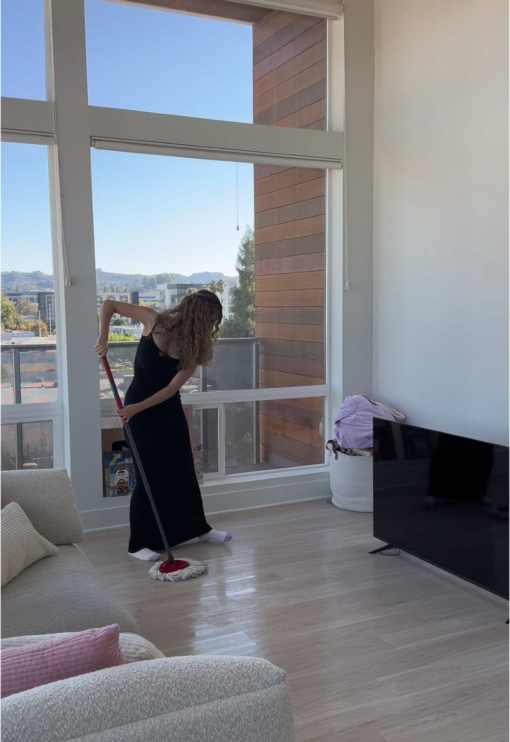 TikTok post by @paulinat for ONE SOL. Caption reads: [...] diaries except not really 🤣 Hydration: @One....