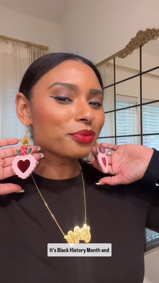 Instagram post by @itsnicolefoster for Glowforge. Caption reads: I love creating with my @Glowforge because it....