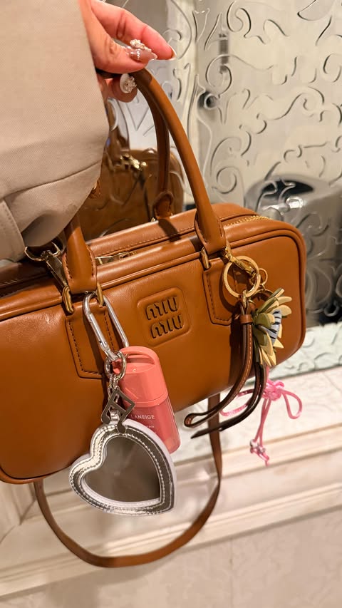 Instagram post by @wendyskin for Make Up For Ever. Caption reads: Day 12 of my daily vlog....