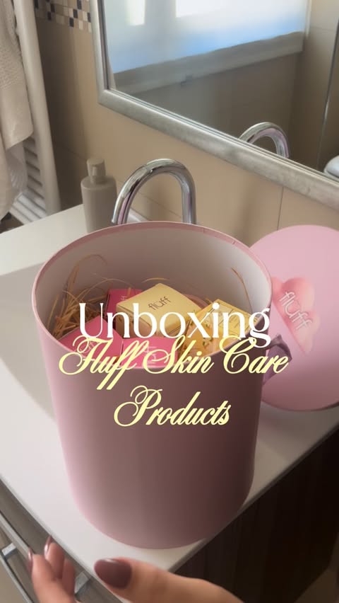 Instagram post by @nataliescinicariello_ for fluff. Caption reads: @fluff_skincare 🫧🧖🏼‍♀️🍰🍓 #gift #ad.