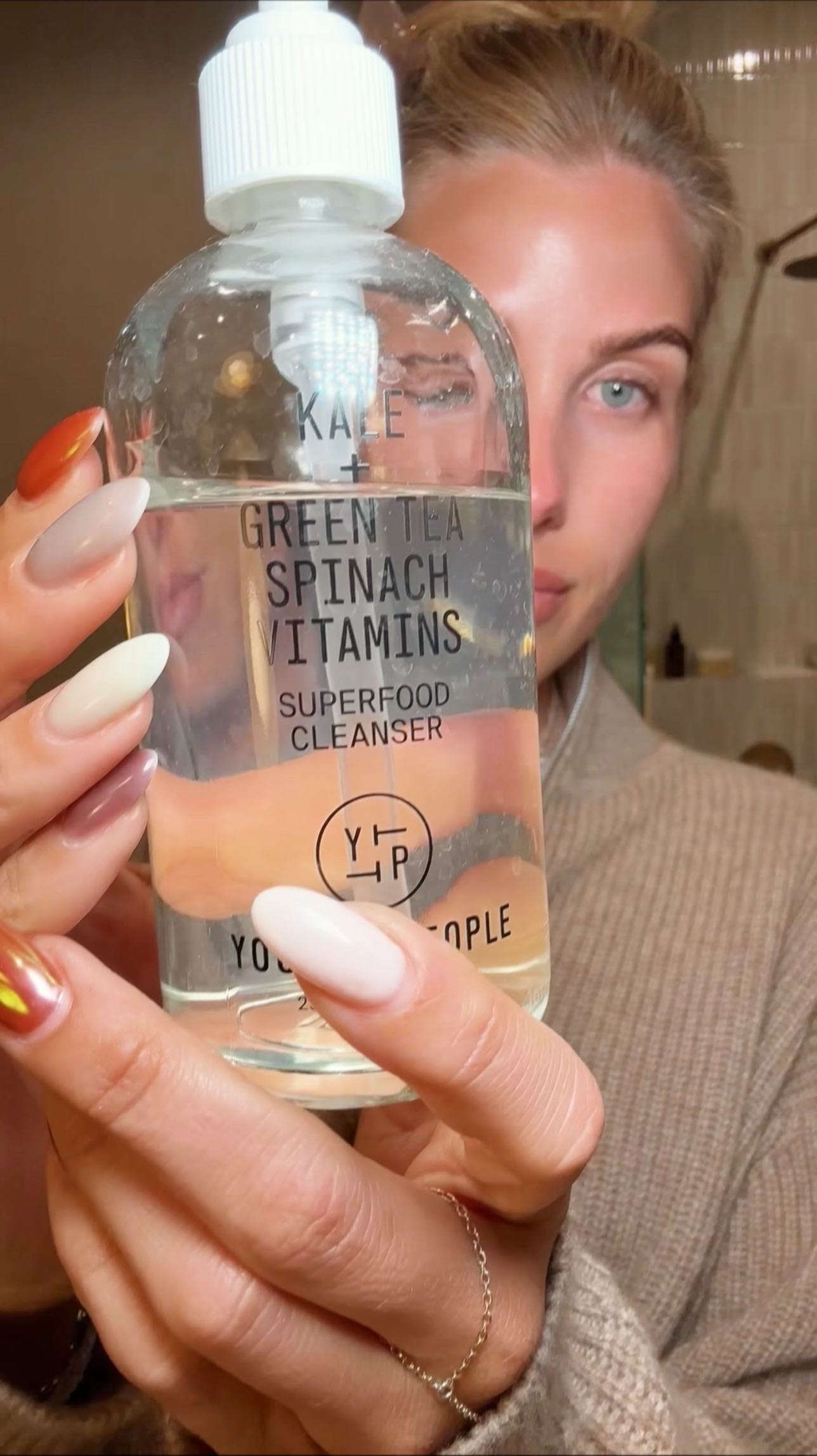 Instagram post by @ashley.paiige for Youth To The People. Caption reads: I put @youthtothepeople’s Superfood & Superfruit....