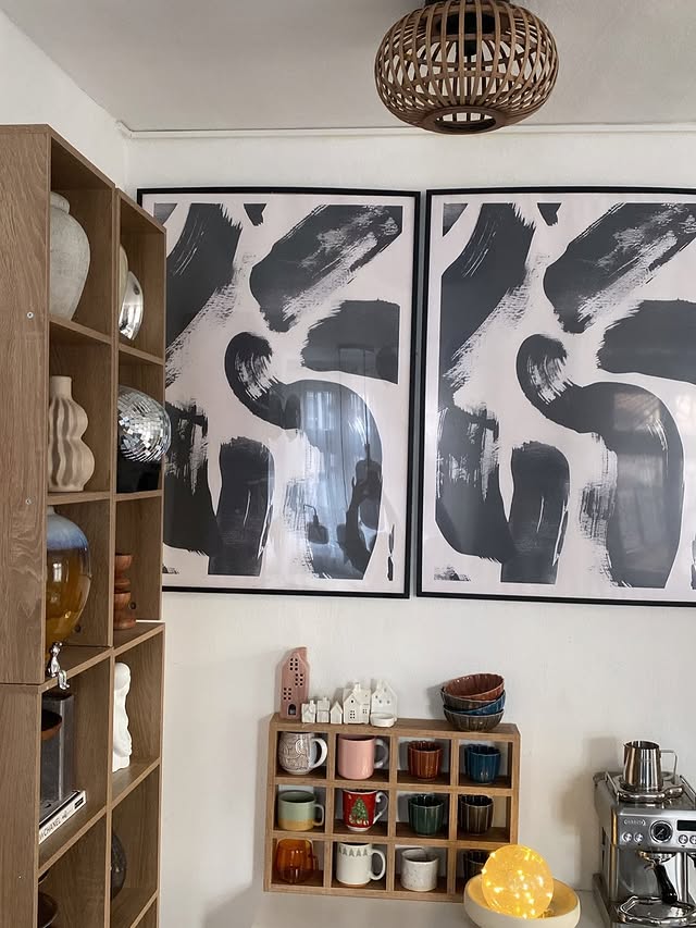 Instagram post by @avila_abdeen for Gallerix. Caption reads: Good morning @gallerix 🤍📦.