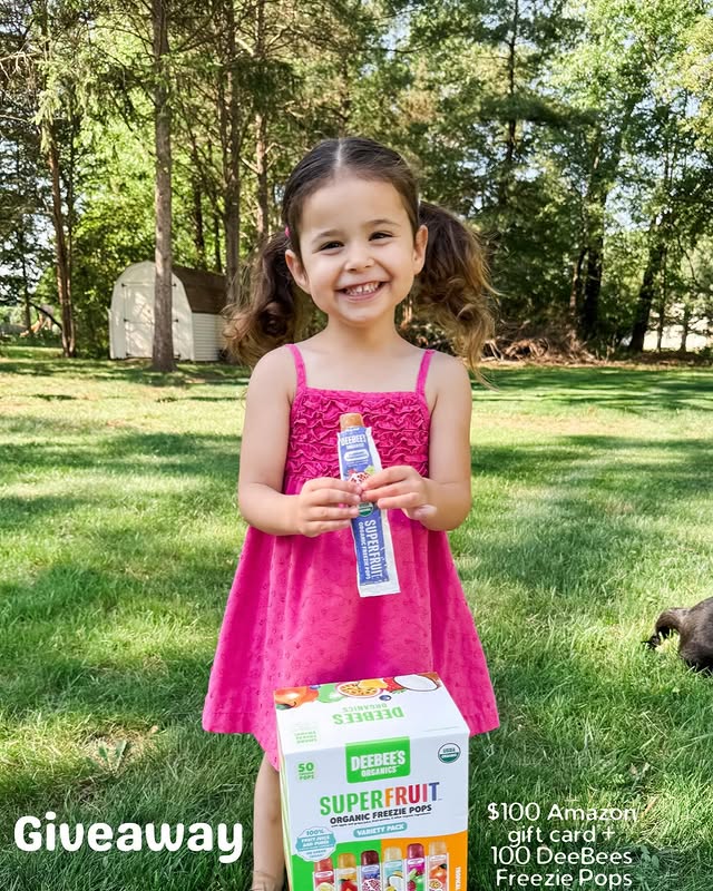 Instagram post by @healthyholme for DeeBee’s Organics. Caption reads: [...] Amazon Gift Card • 2 boxes of 50 DeeBee’s....